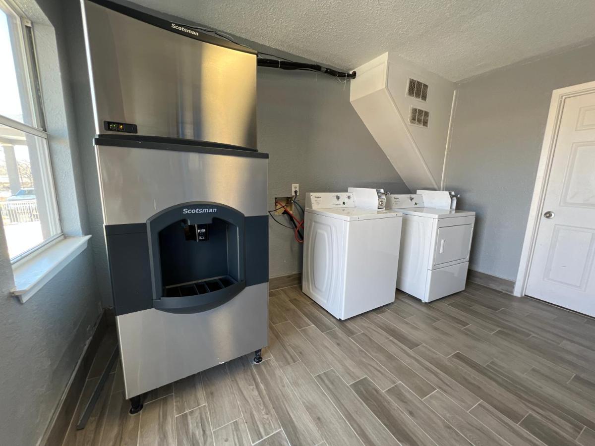 Days Inn By Wyndham Suites Fredericksburg Luaran gambar