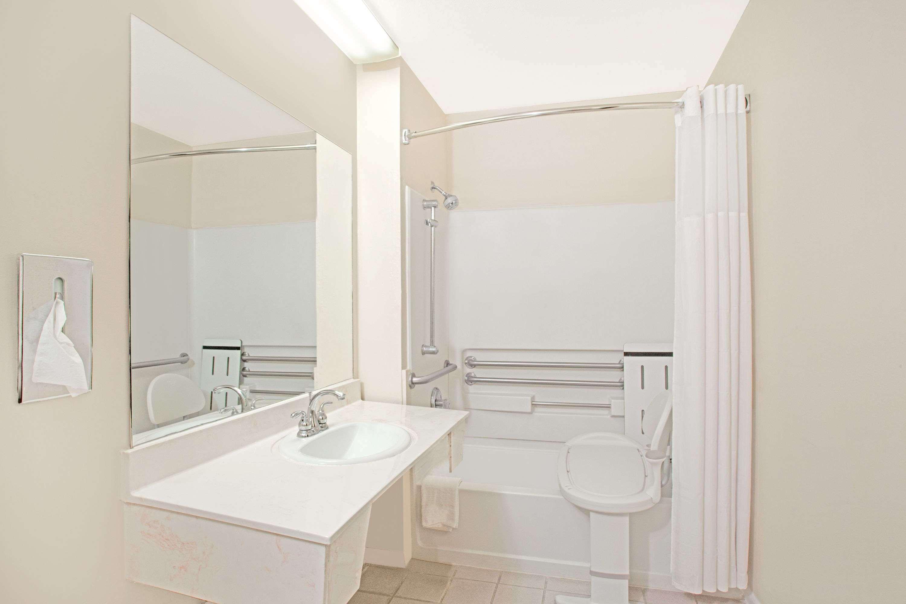 Days Inn By Wyndham Suites Fredericksburg Luaran gambar