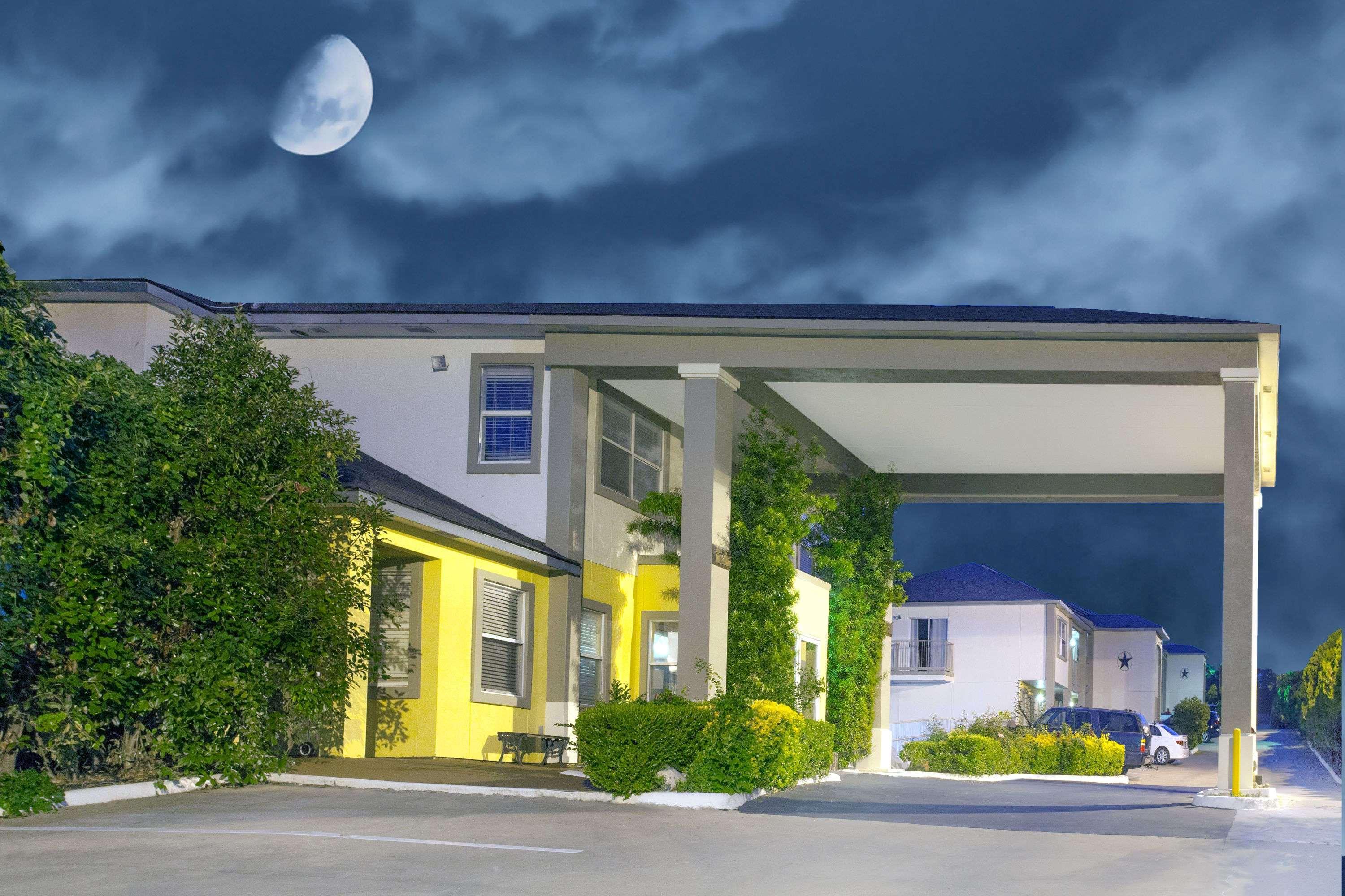 Days Inn By Wyndham Suites Fredericksburg Luaran gambar