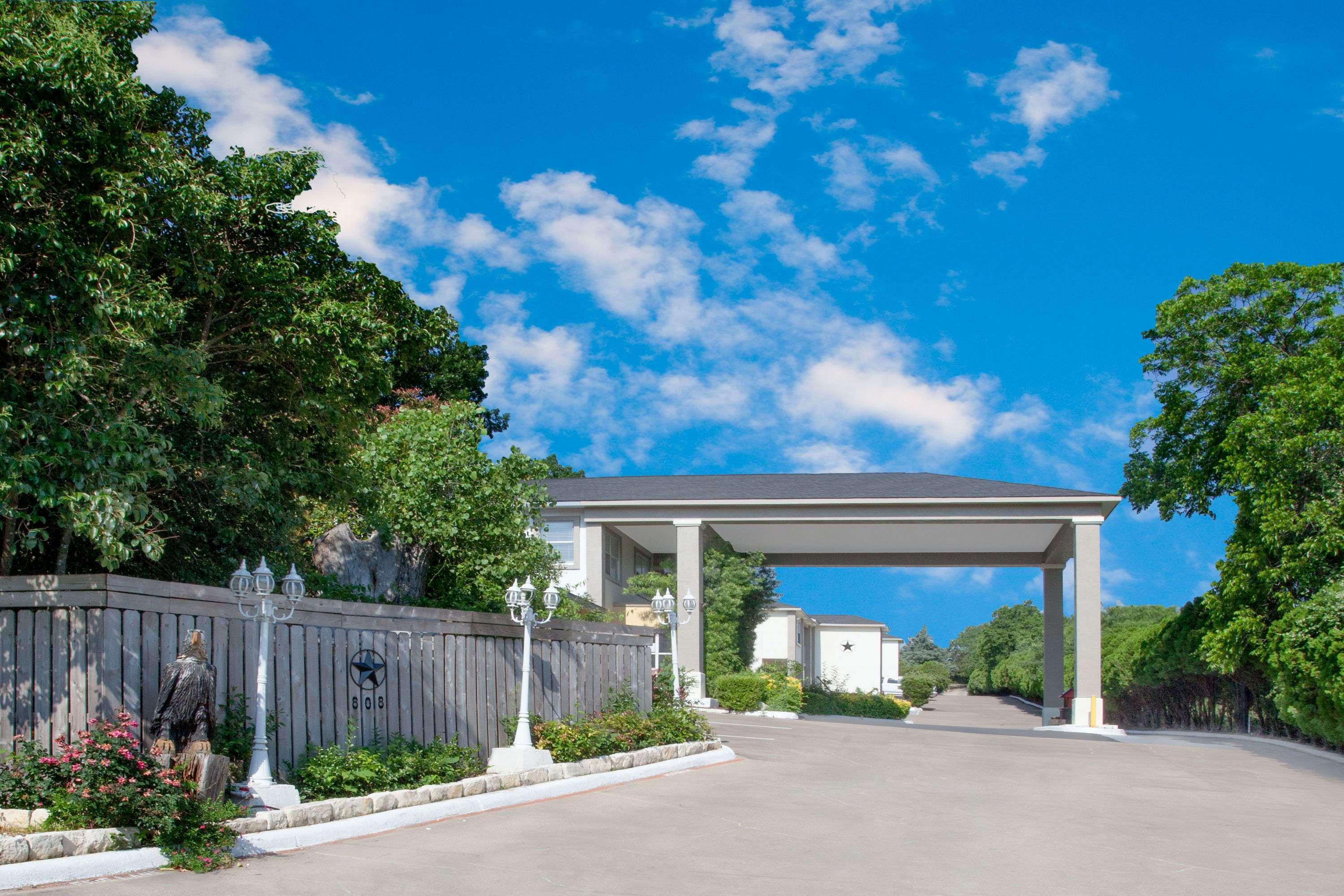 Days Inn By Wyndham Suites Fredericksburg Luaran gambar