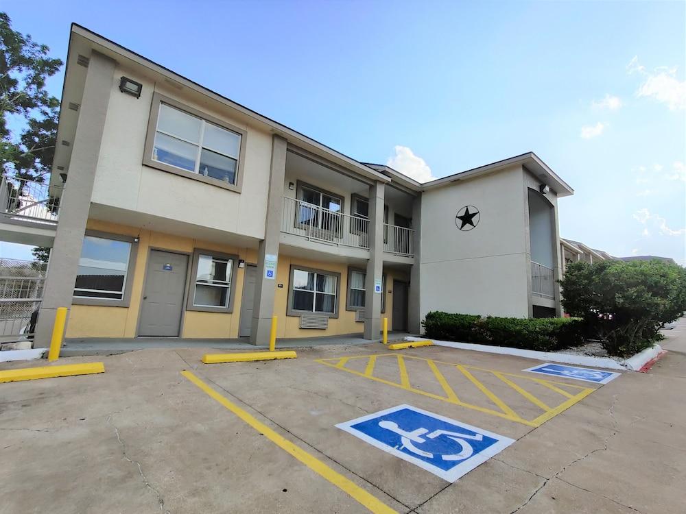 Days Inn By Wyndham Suites Fredericksburg Luaran gambar