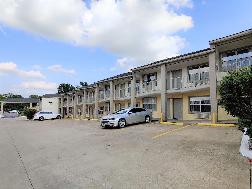 Days Inn By Wyndham Suites Fredericksburg Luaran gambar