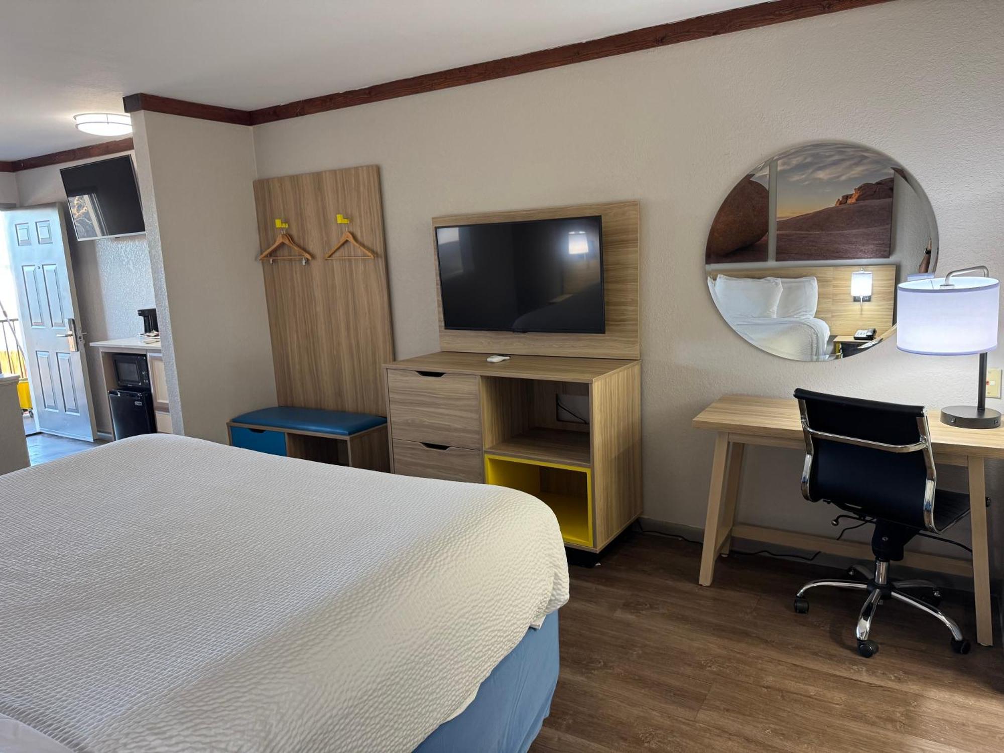 Days Inn By Wyndham Suites Fredericksburg Luaran gambar