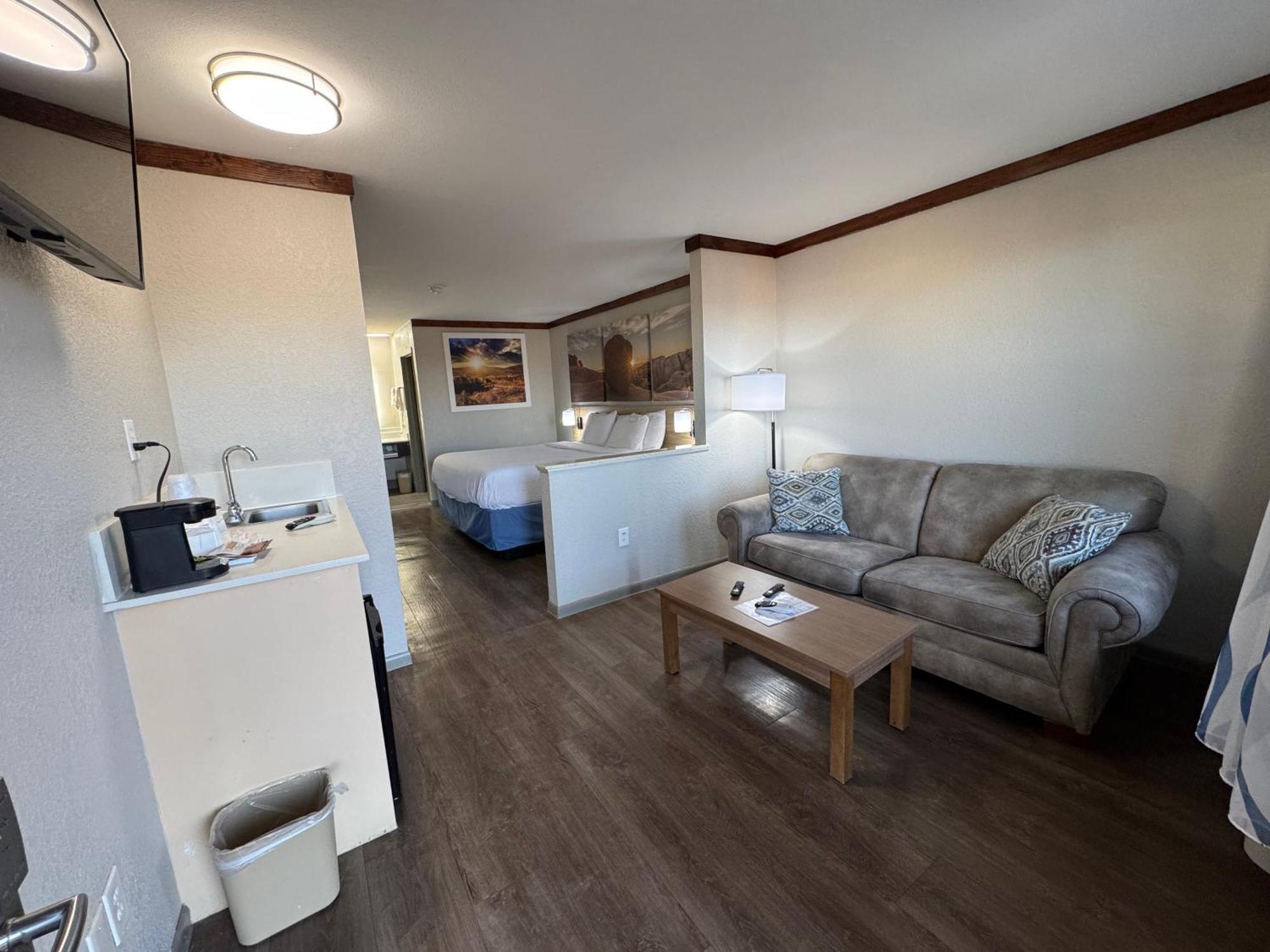Days Inn By Wyndham Suites Fredericksburg Luaran gambar